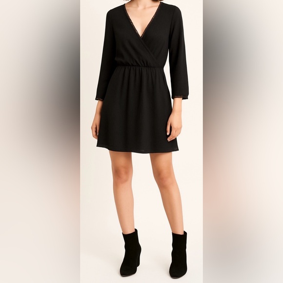 Sezane Dresses & Skirts - Sézane Black Wrap-Style Long Sleeve Dress‎ Size 34 (XS)